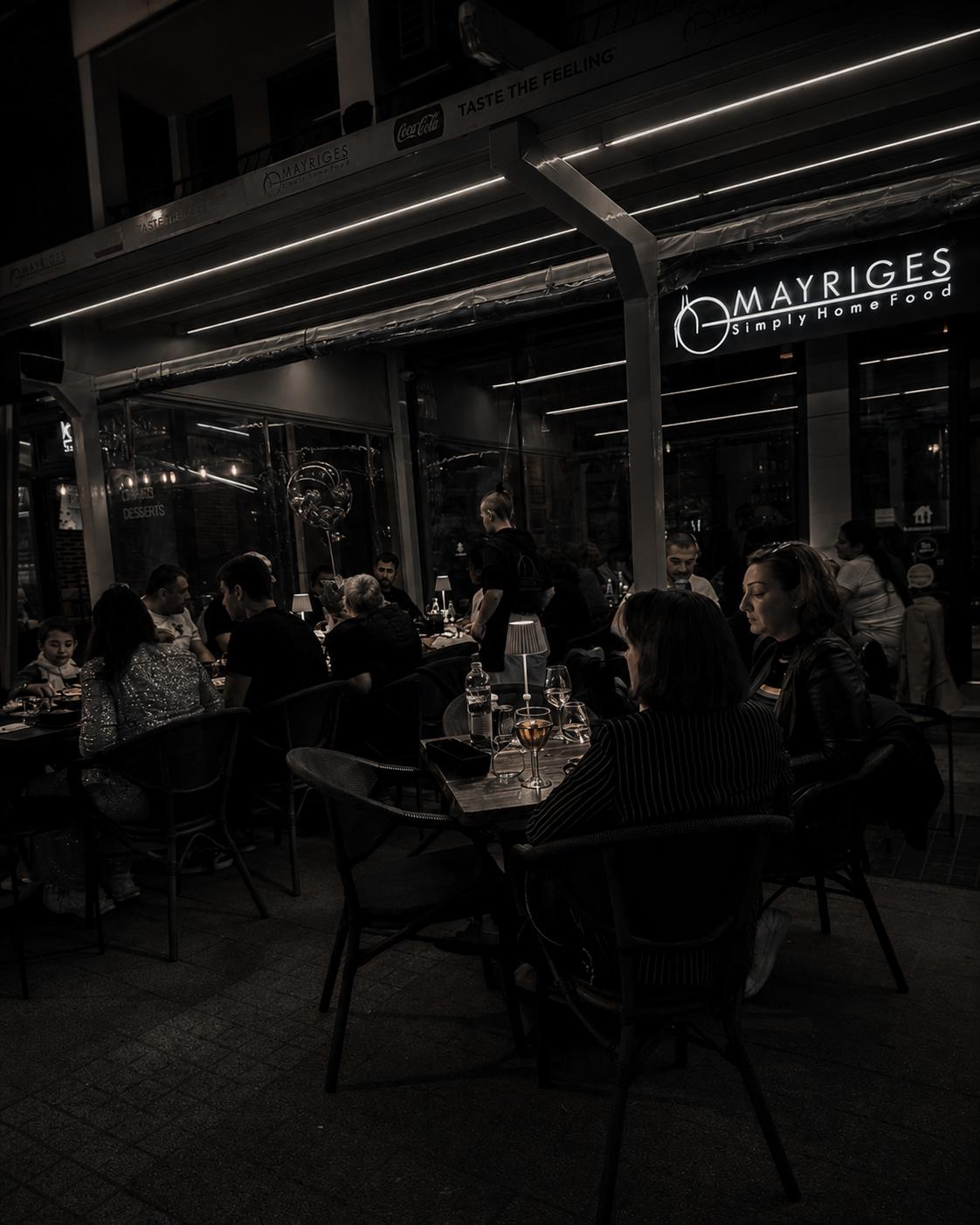 Атмосфера в MAYRIGES Restaurant